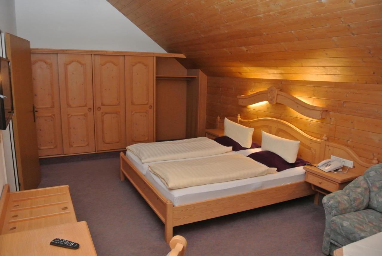 Hotel Gruberhof Innsbruck Igls B&B Rum bild